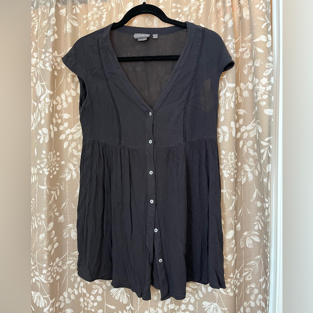 Boutique black top